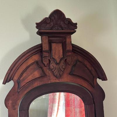 Victorian-Style Dresser with Mirror and Marble