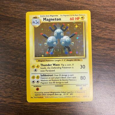 Magneton Base Set Pokemon Card