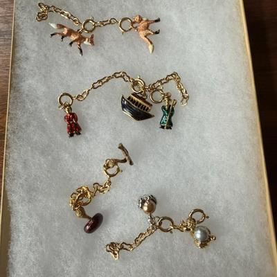 Sale Photo Thumbnail #105: Foxes, Noah and wife, The Ark, cobras, snails 
10 charms