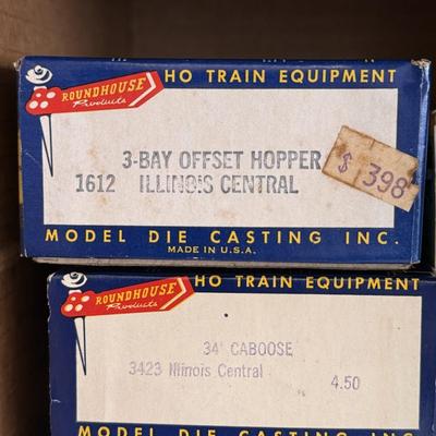 Hopper & Red Caboose Roundhouse Illinois Central Original Boxes