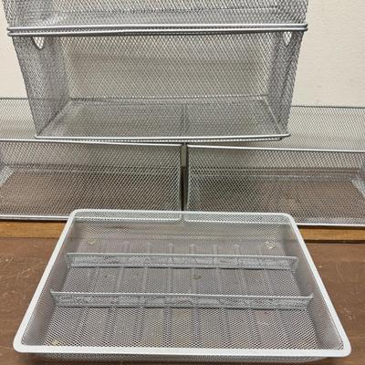 Sale Photo Thumbnail #588: 4 stackable baskets and a 3-compartment tray. In good condition.