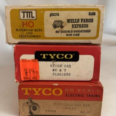 Wells Fargo Express & Tyco HO 2 Train Cars Original Boxes
