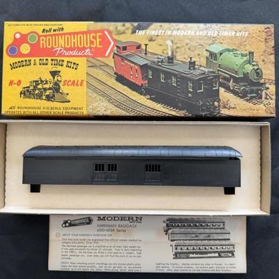 Roundhouse HO Harriman Baggage Car Original Box and Insert
