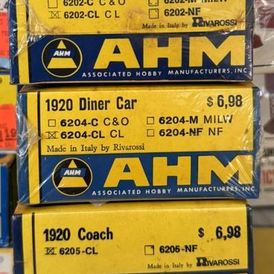 AHM HO 5 Crescent Line Train Cars Sealed Original Boxes