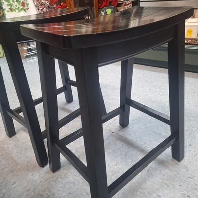 Backless wood bar stools- shorter height