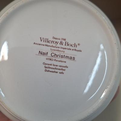 Villeroy & Boch Naif Christmas porcelain trinket box, lidded candy box, or covered dish