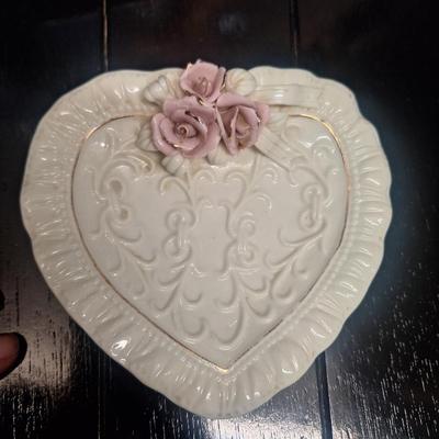 vintage heart shaped porcelain trinket dish