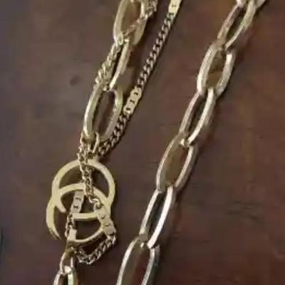 Vintage Gucci Necklace no info