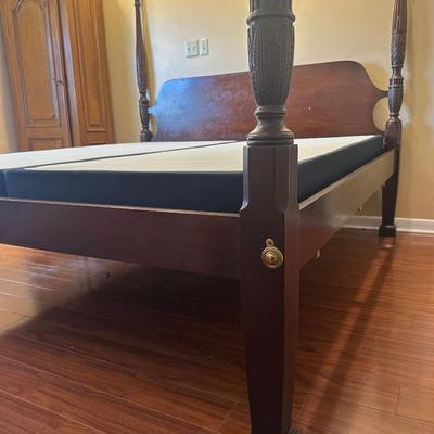Drexel King-Size Four-Poster Bed Frame