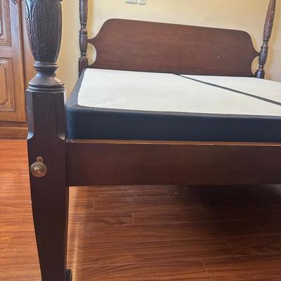 Drexel King-Size Four-Poster Bed Frame