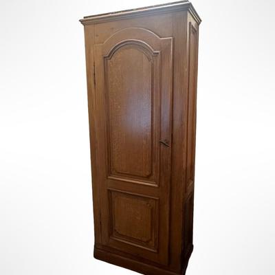 Tall Single-Door Wooden Wardrobe Cabinet with Shelves