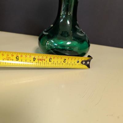 Vintage Bohemian Emerald Green Art Glass Vase Ruffle Edge