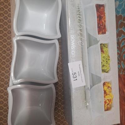 Modern White set of 3 condiment bowls with tray.