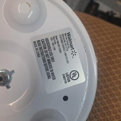 Pioneer Woman Sweet Romance Blossoms 1.5-quart slow cooker.  It's the small size perfect for dip.