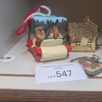 mixed lot of smalls- 1993 Enesco Klas Wickl Ollie gnome, hallmark Fred Flintstone ornament and some other ornaments.