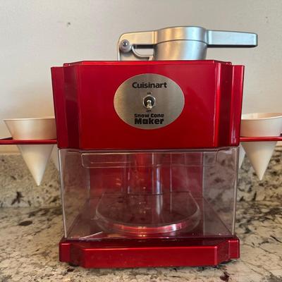 Cuisinart Snow Cone Maker with Plastic Cones