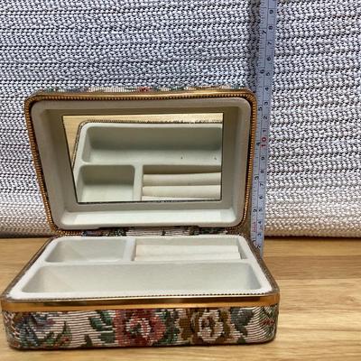 Sale Photo Thumbnail #215