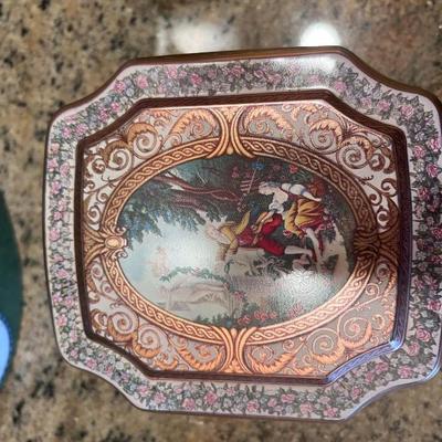 A COLLECTION OF TINS, BOTTLE AND BOXES