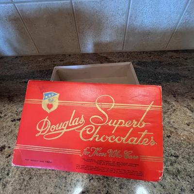 A COLLECTION OF TINS, BOTTLE AND BOXES