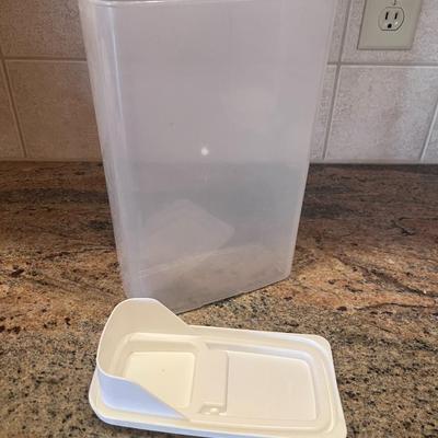 FOOD STORAGE CONTAINERS