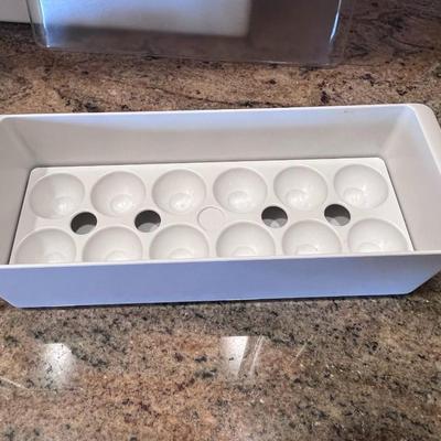 FOOD STORAGE CONTAINERS