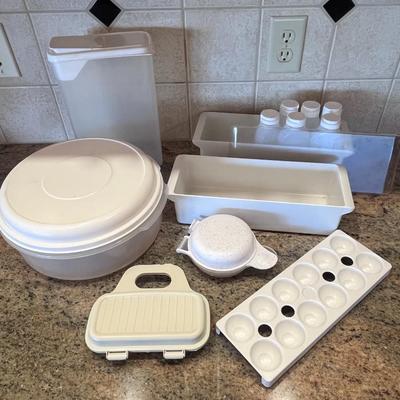 FOOD STORAGE CONTAINERS