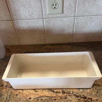 FOOD STORAGE CONTAINERS