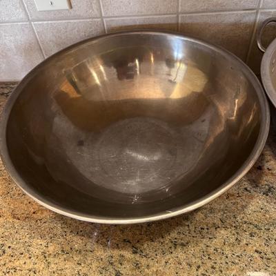 2 LARGE METAL BOWLS