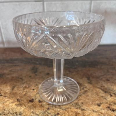 WEAVED SERVING TRAY, GLASS PITCHER, COMPOTE AND 3 GLASS CONDIMENT DISHES WITH GLASS SPOONS