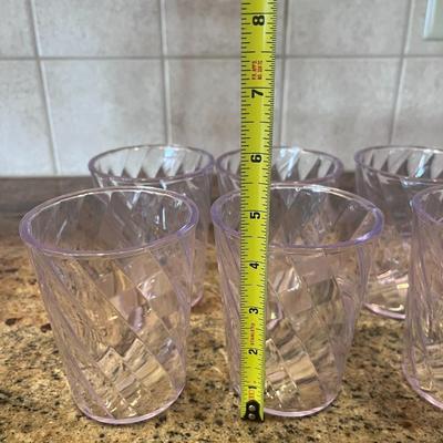 BUFFET CADDY, 2 PLASTIC PITCHERS & PLASTIC CUPS