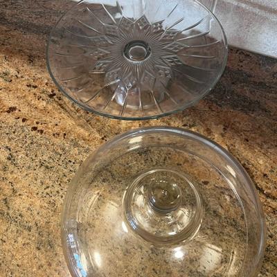 GLASS CAKE PLATE WITH DOME LID AND A GLASS KNIFE