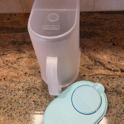 TUPPERWARE AND DRAWER ORGANIZER