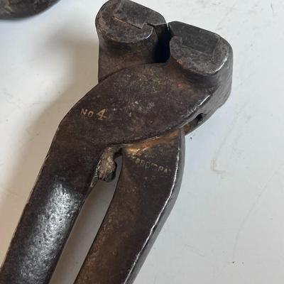 VINTAGE NIPPERS AND NAIL PULLERS