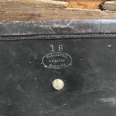 ANTIQUE LEATHER DOCTORS BAG