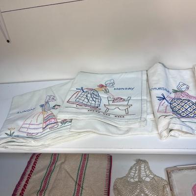 VINTAGE LINENS