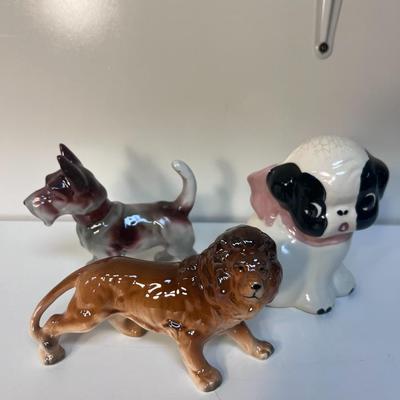 VINTAGE ANIMAL FIGURINES