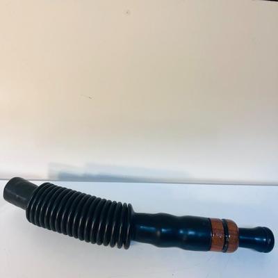 CLAY PIGEON THROWER AND 3 DUCK CALLS