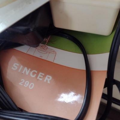 Vintage Singer Model 290 Portable Sewing Machine with Carry Bag