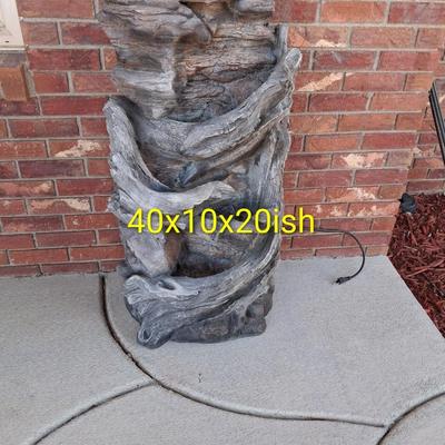 UNIQUE WATER FOUNTAIN FEATURE