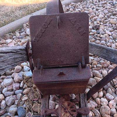 ANTIQUE PLANET JR GARDEN SEEDER/CULTIVATOR