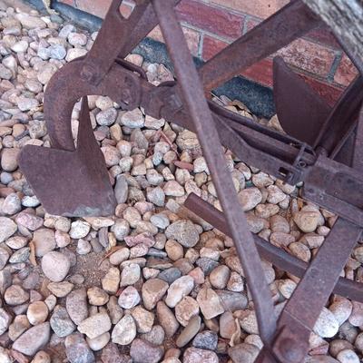 ANTIQUE HORSE-DRAWN WALK-BEHIND CULTIVATOR OR PLOW