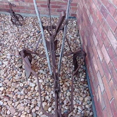 ANTIQUE HORSE-DRAWN WALK-BEHIND CULTIVATOR OR PLOW