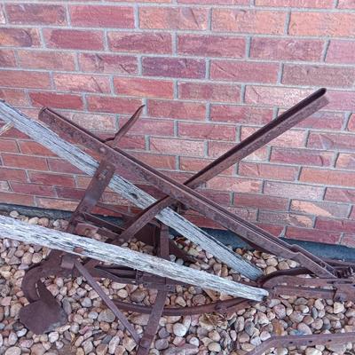 ANTIQUE HORSE-DRAWN WALK-BEHIND CULTIVATOR OR PLOW