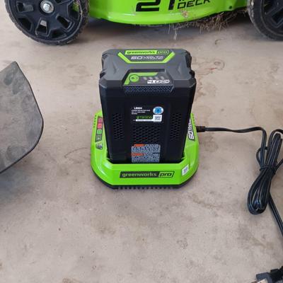 GREENWORKS PRO 60 VOLT, SELF PROPELLED, 21" CUTTING DECK, 2 BATTERIES AND CHARGER