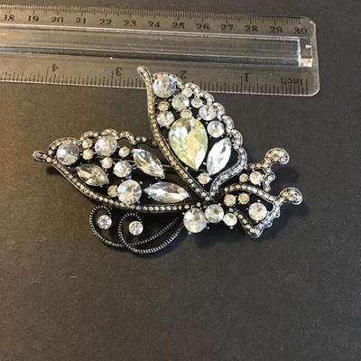 Sale Photo Thumbnail #95: Fashion butterfly rhinestone brooch 
Please see attached photos