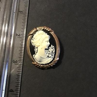 Sale Photo Thumbnail #220: Vintage Fashion brooch please see attached photos