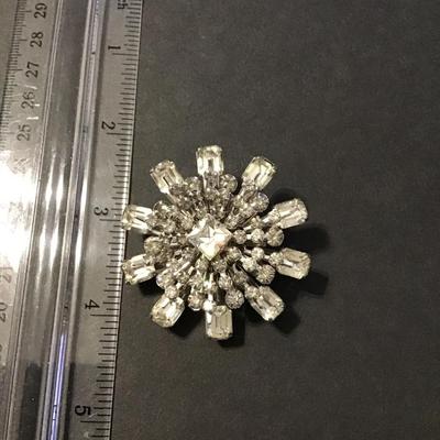 Sale Photo Thumbnail #237: Vintage clear rhinestone brooch 
Please see attached photos