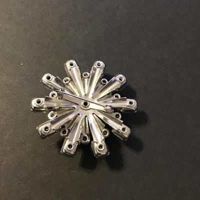 Sale Photo Thumbnail #238: Vintage clear rhinestone brooch 
Please see attached photos