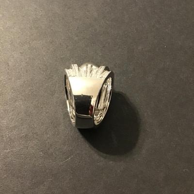 Sale Photo Thumbnail #243: Beautiful Silver Tone ring with rhinestones please see attached photos