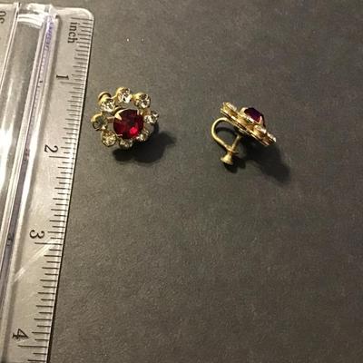 Sale Photo Thumbnail #253: Beautiful Vintage Rhinestone Earrings Please see attached photos